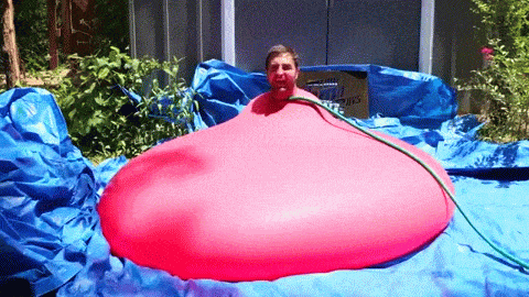 slow-motion-water-balloon-fast.gif